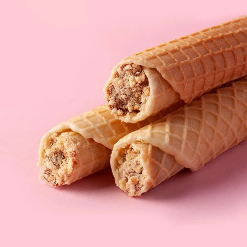 Трубочка со сгущенным молоком