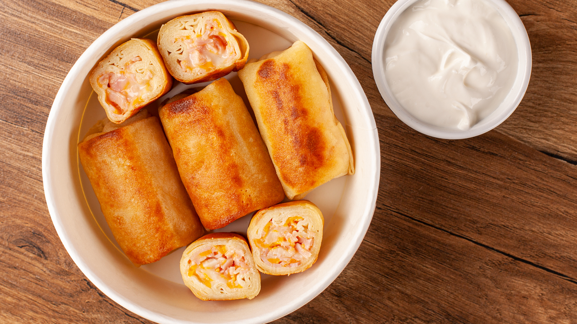 Млинці з італійською шинкою і сиром