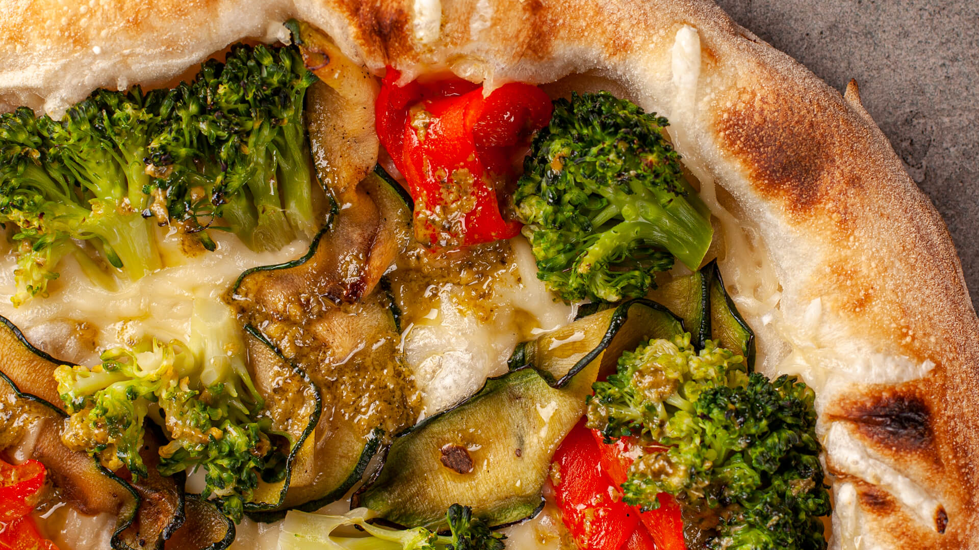 Піца з овочами гриль